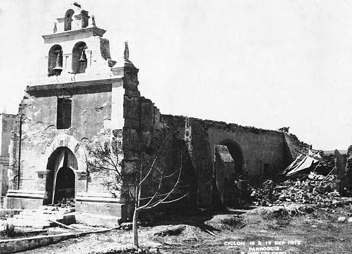 Misión de San José del Cabo después del ciclón del 16 y 17 de spetiembre de 1918