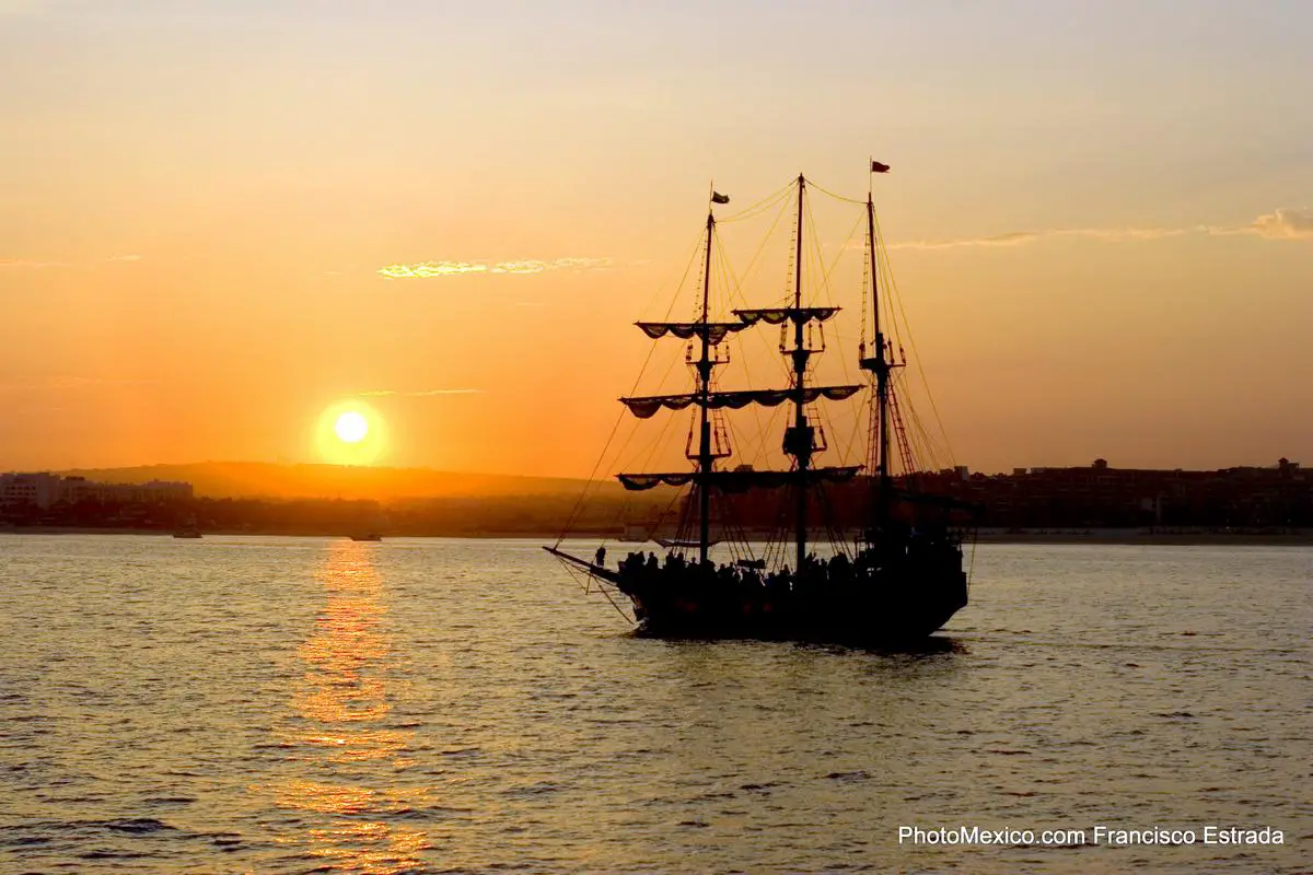 Buccaneer Queen Los Cabos